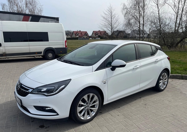 Opel Astra cena 58900 przebieg: 73500, rok produkcji 2019 z Gdańsk małe 37